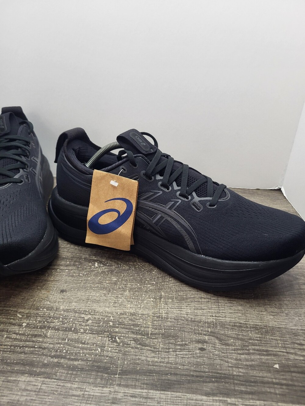 Asics Gel-Nimbus 28 Triple Black Mens Size 11 Extra Wide Running Shoes New - Picture 3 of 8